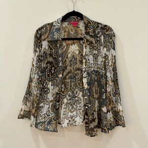 Flattering vintage pleated top